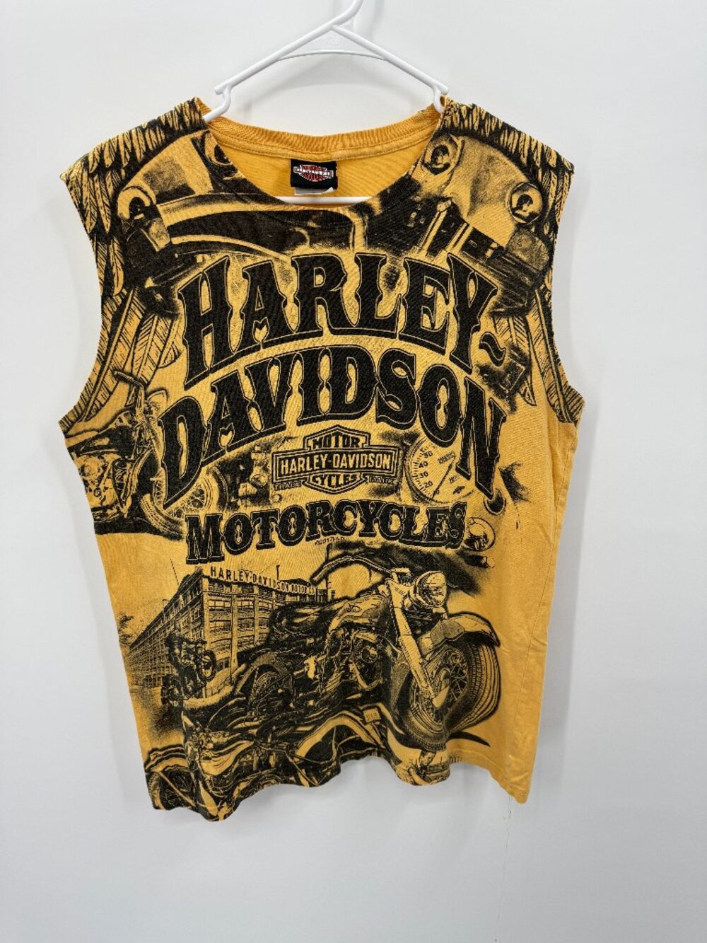 Harley Davidson Sturgis Muscle Tank Top Large Yellow Motorcycle All Over Prin